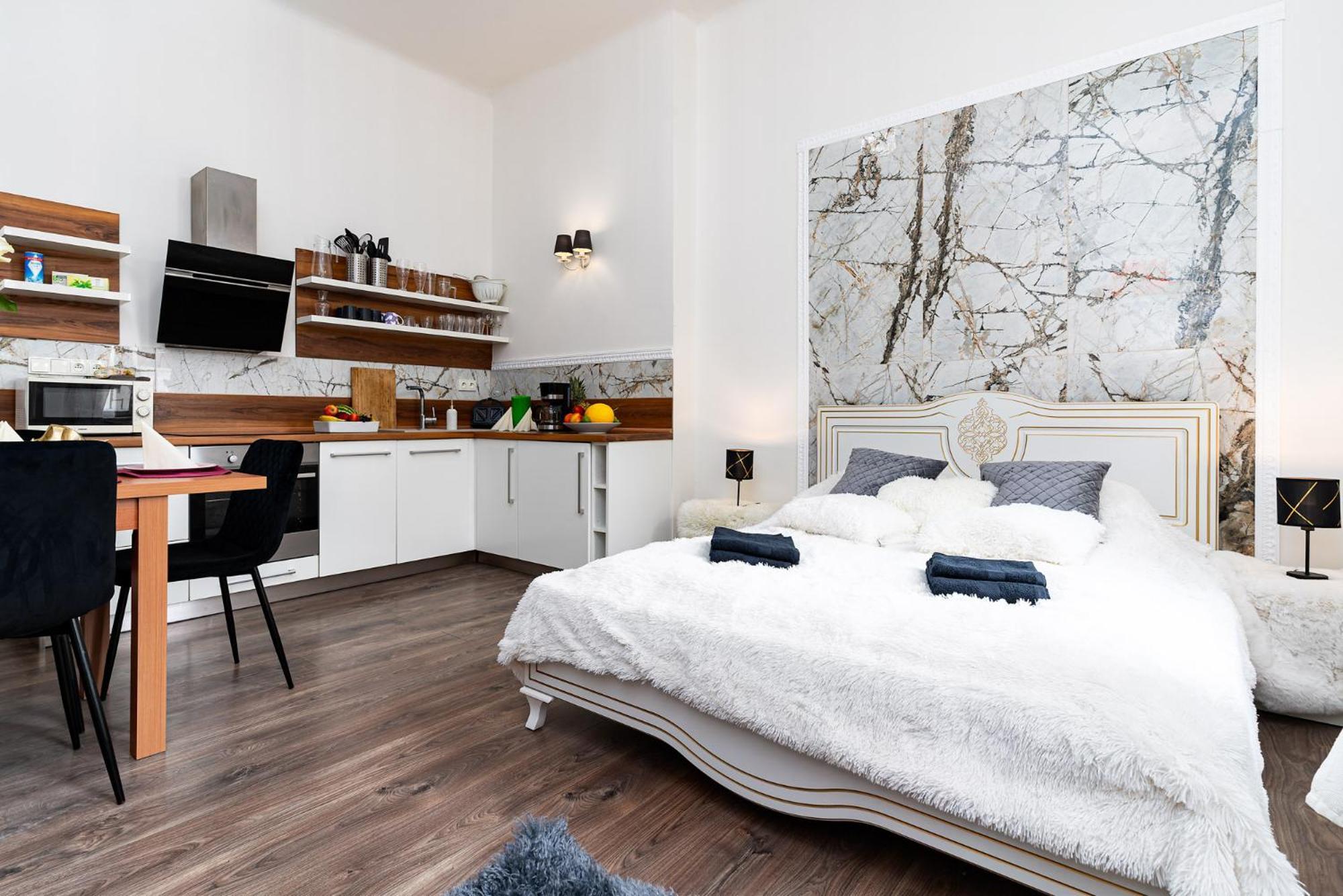 Grand Deluxe Suite Praha Bagian luar foto